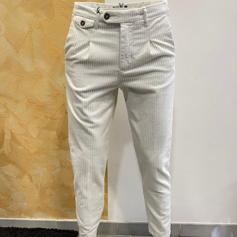 Image of Pantalone velluto costa larga Vanity Collection