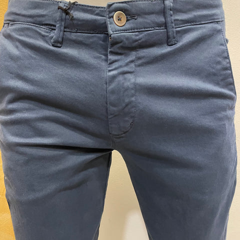 Image of Pantalone chino Vanity Collection