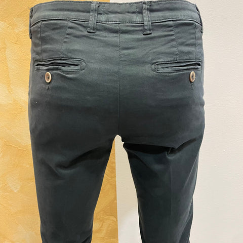 Image of Pantalone chino Vanity Collection
