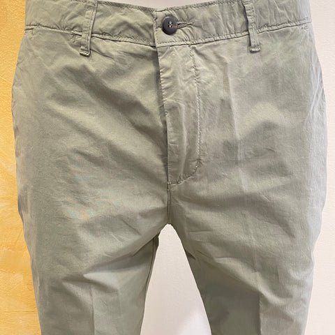 Image of Pantalone chino verde Vanity Collection