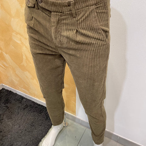 Image of Pantalone velluto costa larga Vanity Collection