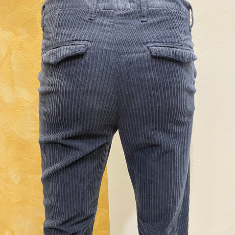Image of Pantalone velluto costa larga Vanity Collection